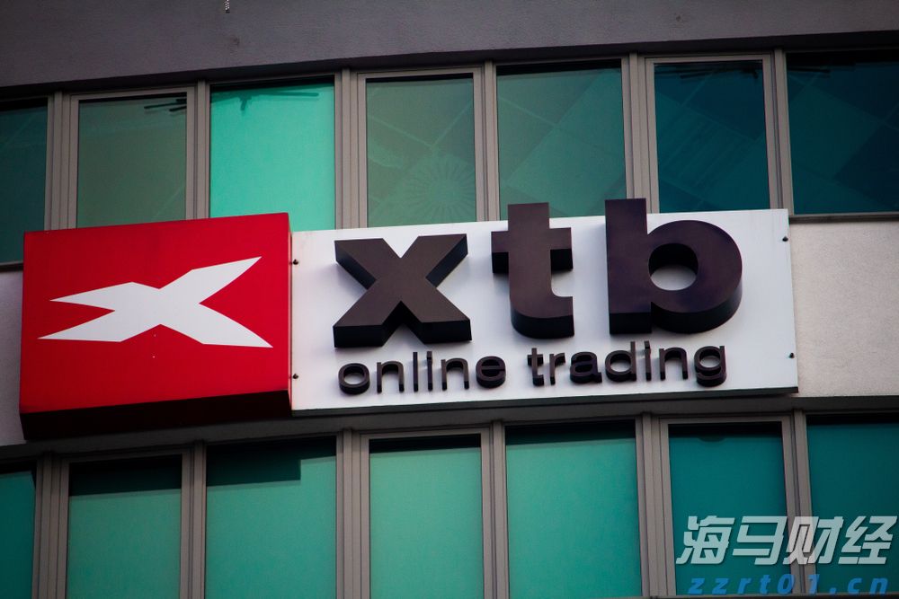 iPhone需求波动显著 瑞银对苹果(AAPL.US)维持“中性”评级