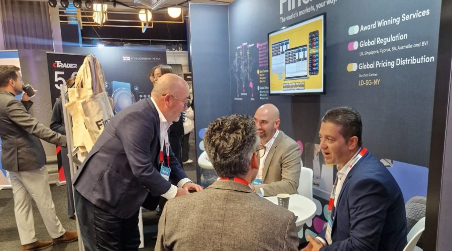 换道AI后,七牛智能(02567)领涨48.8%背后的战略升维